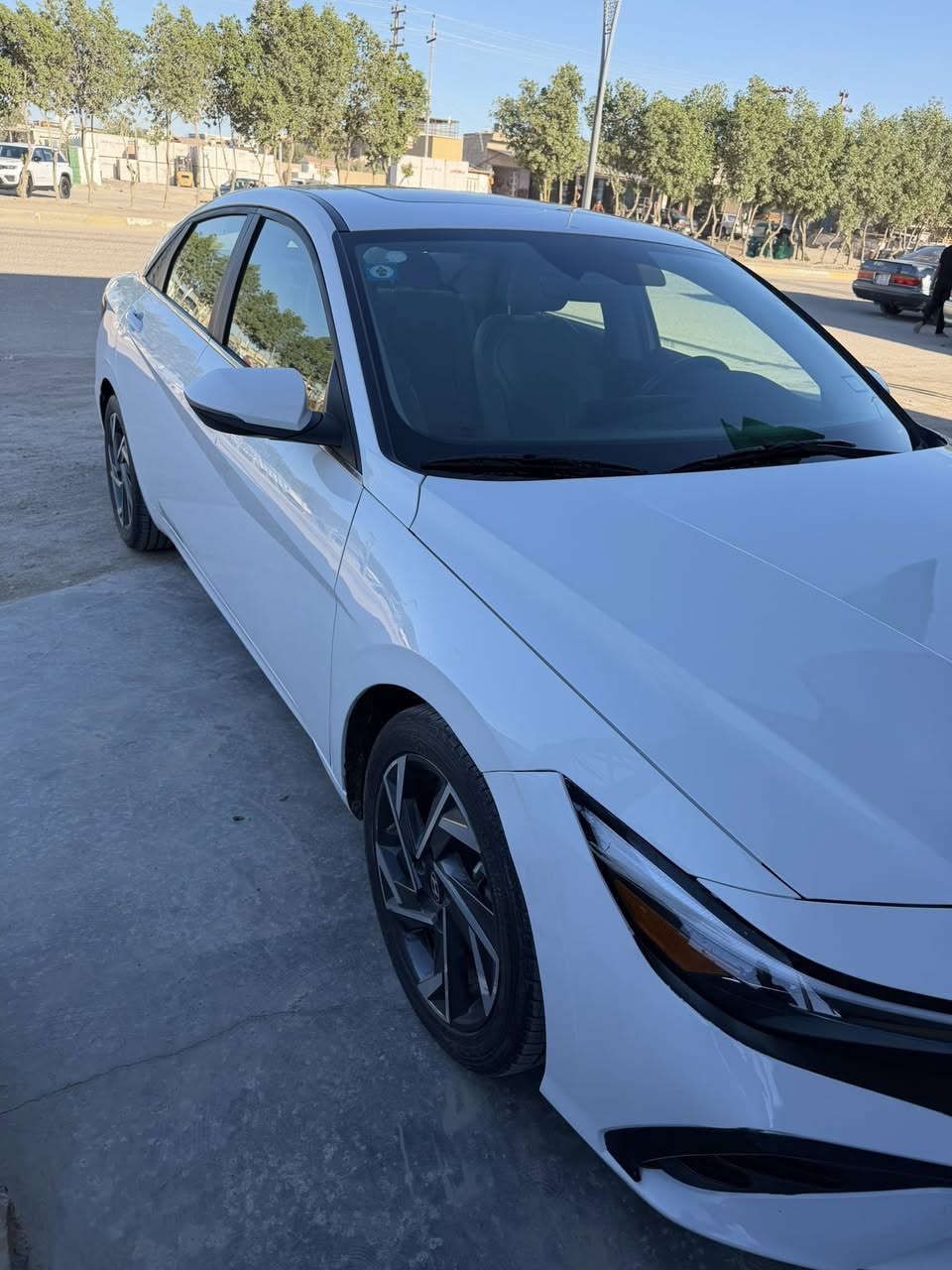 النترا هايبرد موديل 2024رقم بصرة شهداء
بدون تبديل طخات بصيطة بدون ايرباك 
السعر 170 وبيهه مجال 
*********** واتساب
