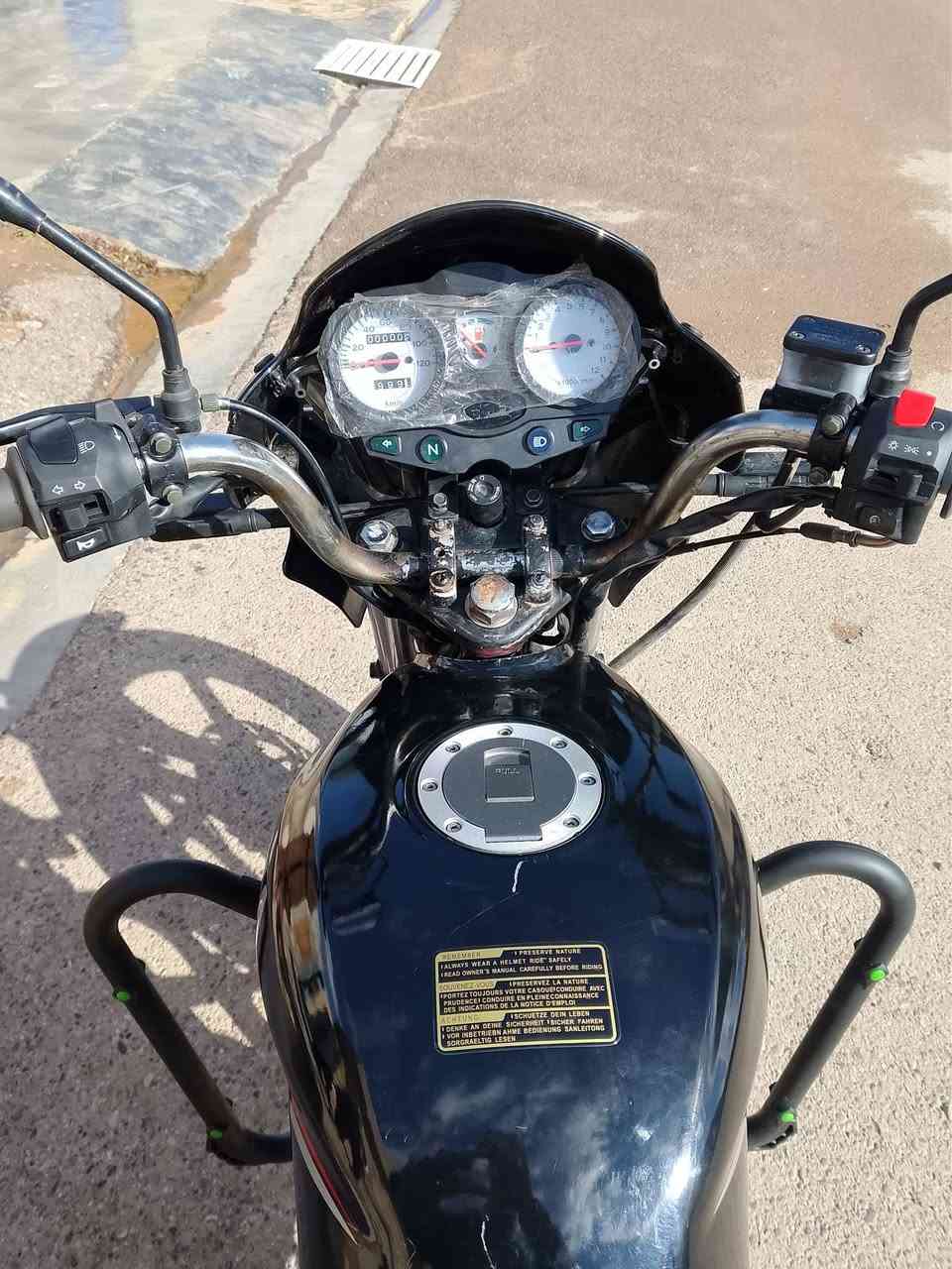 موطور لبيع سايم  موديل17 كهربايات كله شغاله نضافه تنشاف بل عين سعر 875 وبيه مجال لطيبين مكاني لعبيدي  ***********
