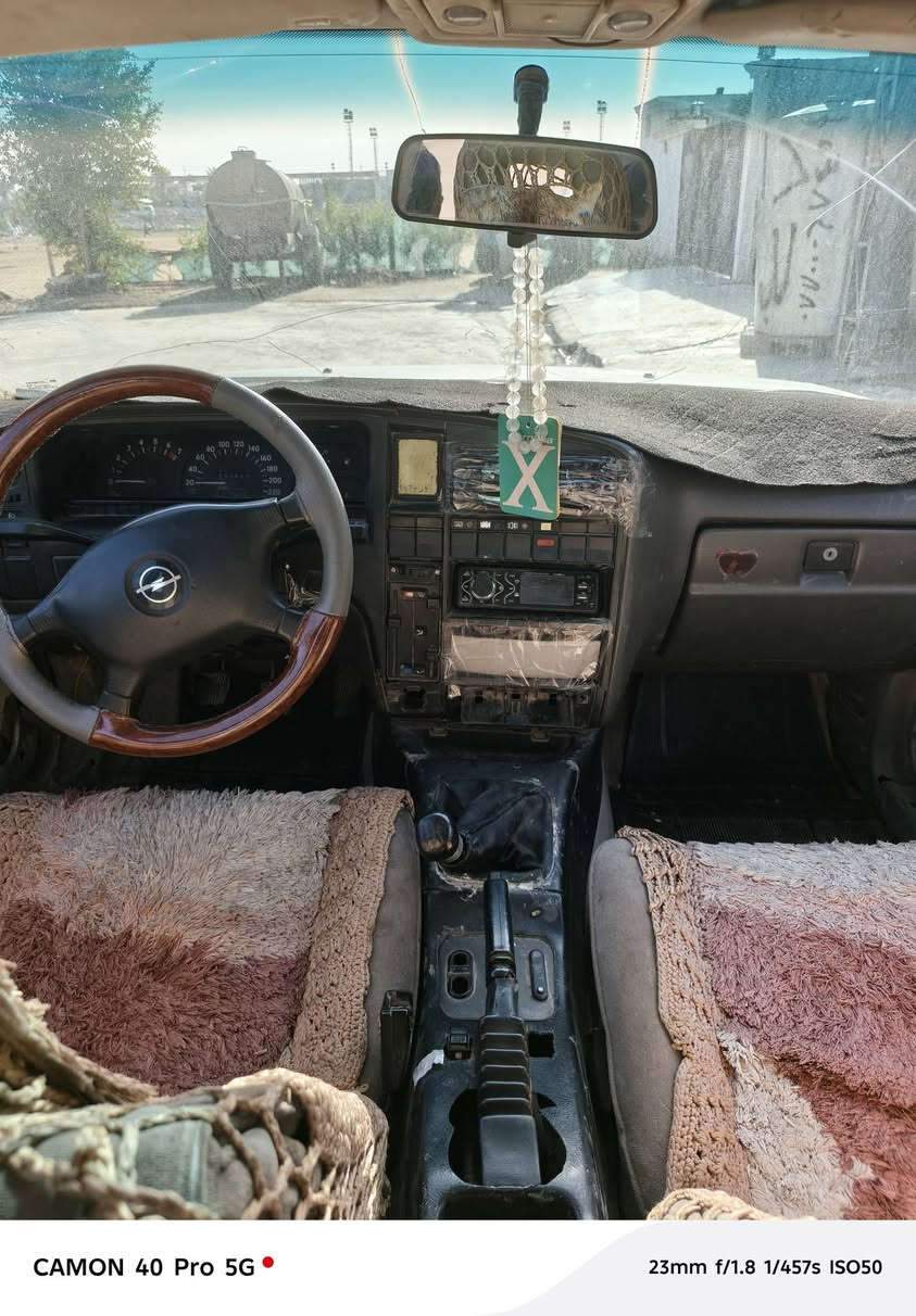 سلام عليكم اوميجا للبيع رقم ديالى موديل 92 صاحبها ما عندي الا السعر9 وبيها مجال رقم الهاتف***********
