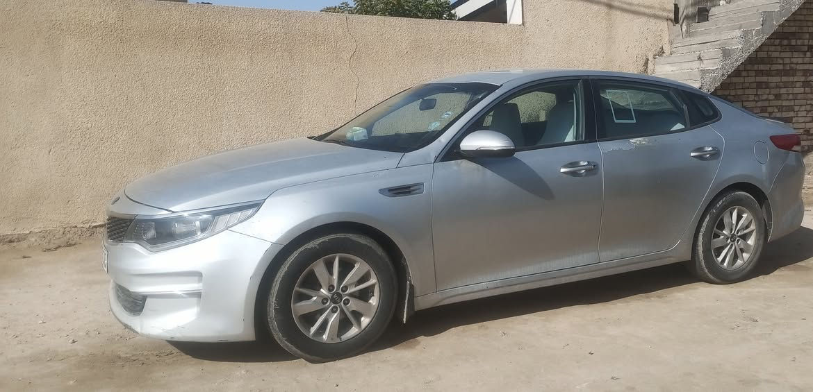 السلام عليكم ورحمه الله
اوبتما 2018 خليجي 
السياره جاهزه من كلشي كير ومكينه وحداديه وتايرات
السياره باسمنا تريد تحويل تريد وكاله 
تبريد فتحتين ومرايا شفط شاشه وكامرا خلفيه 
تحكمات ستيرن اشاره بالمري 
بيها باب السايق مبدل وقطعتين صبغ 
بدون شواصي وبدون دواخل 
مكينتها 2400
السعر 145 وبيها مجال 
مكان السياره الرميثه 
هذا رقمي لليريد يتواصل ***********
