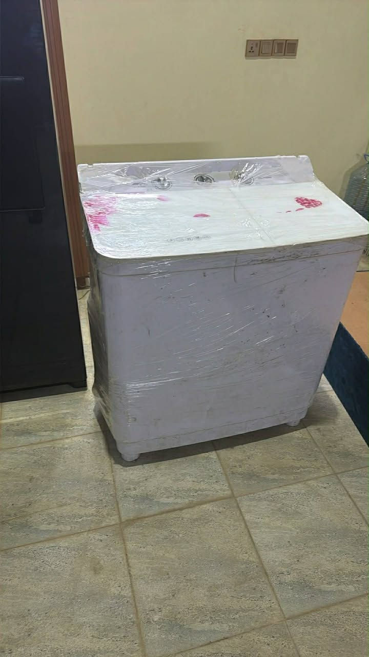 للبيع غسالات 
وثلاجات 
ومجمده اخو جديد 
العنوان الديوم شارع 60
توصل على رقم ***********
