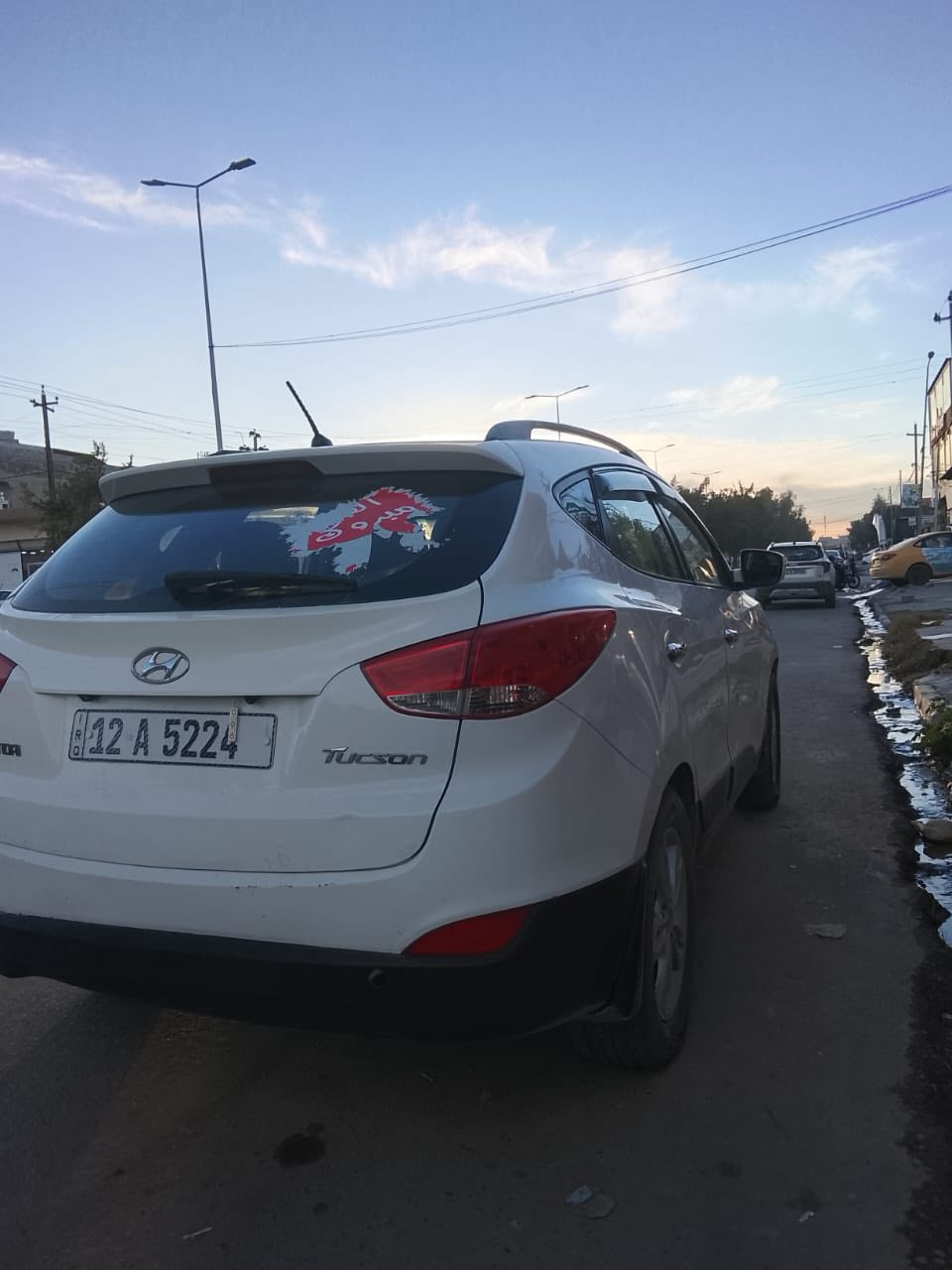 السلام عليكم ورحمة الله وبركاته

يعلن مكتب ريسان لبيع وشراء السيارات،
والكائن في منطقة 17 تموز – سايدين الاقتصادين،
عن توفر سيارة للبيع داخل المكتب، وفق الشروط والمواصفات التالية:

🚗 السيارة: هيونداي توكسن
📅 الموديل: 2012
🛠 الحالة: مدعومة بچم
🔧 المكينة والقير: شرط وفحص كامل
📄 التحويل: شرط التحويل حسب الأصول القانونية
📜 رقم انكليزي مسطرة
💰 السعر المطلوب: 130

يدعو المكتب جميع الراغبين بالشراء إلى الحضور والمعاينة داخل المكتب، حيث تتوفر الشفافية والمصداقية في العرض، مع تسهيل جميع إجراءات البيع والشراء، وضمان حقوق الطرفين.

📍 العنوان: منطقة 17 تموز – سايدين الاقتصادين
📱 للاستفسار والتواصل:
***********
***********

مكتب ريسان
ثقة في التعامل، وضوح في الشروط، وسرعة في الإنجاز.
