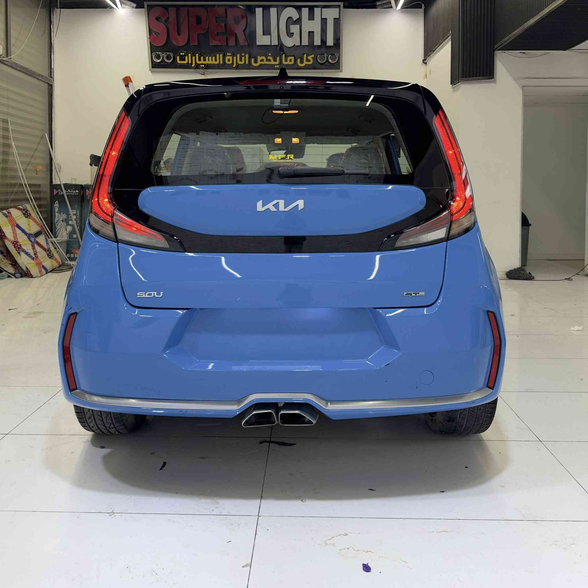 السلام عليكم
KIA SOUL  2023
وارد امريكي 
تو كلر
ماشيه 65,000km 
مرقم بغداد مكانها بغداد القاهرة 
حادث خلفي قبق جنطه تبديل  وجاملغ خلفي صبغ جهة سايق
بدون اي ايرباك 

كفاله شواصي لغود ايرباكات صدر راديترات كير مكينه 

مواصفات
    محرك 2.0 لتر 4 سلندر
    شاشة وسطية من 8 إلى 10.25
    دعم Apple CarPlay و Android Auto 
    كاميرا خلفية
    نظام المحافظة على المسار والتنبيه من التصادم الأمامي
    مثبت سرعة
    اشاير بل مري 
    بصمه تشغيل عن بعد
     شاحن لاسلكي
      وبعد بيها مواصفات 

رقم الشاصي: KNDJ53AU4P7191738

السياره مال بيت اني مستوردها على ايدي وكلش نضيفه وصور كدامك داخلها يلمع كشنات صندوك تنتة ارضيات بس بيها طخات خفيفه جاملغ امامي  جهة سايق وجاملغ خلفي عكس سايق لانهو سياره طبكتها بشارع 
وبيها كم شخط مصورهم راسلني ادزلك ياهم 
السياره كلش نظيفه حيل  ما متعوبه ولا مال شغل ولا حته طالع بيها محافظات  تعال افحص وشوف
السعر156$ وبيها مجال

رقم:***********
