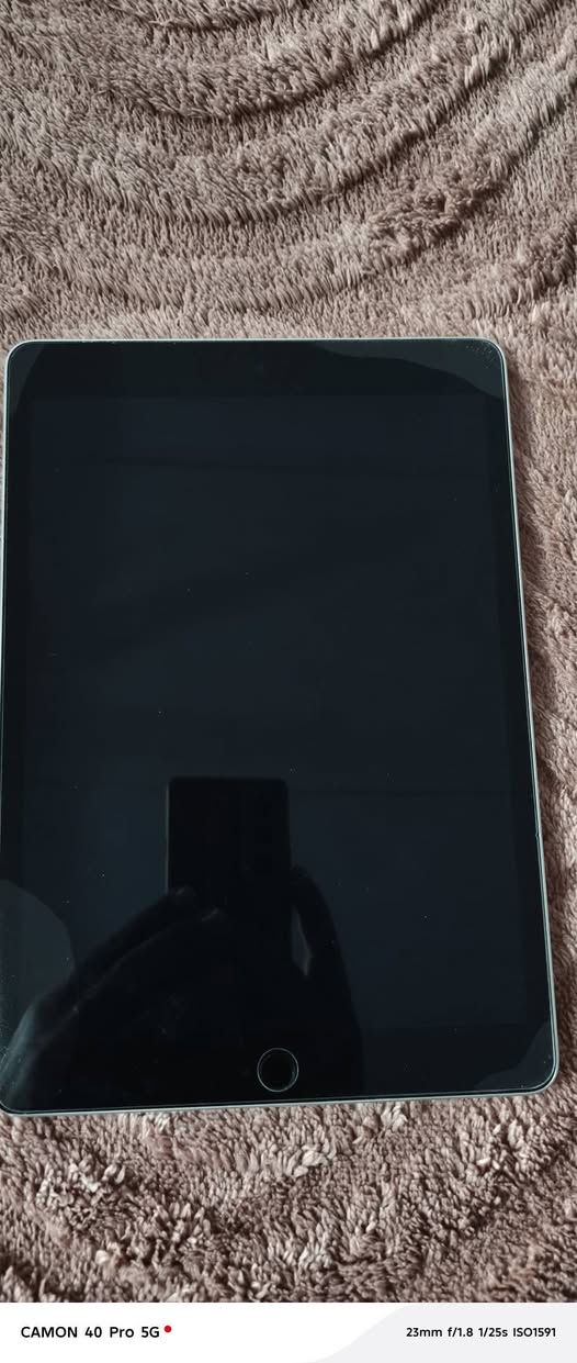 سلام عليكم ايباد 9 للبيع
نضافه 100% باقي لضمان 5 اشهر
ذاكره 64 مكفول من اي شي 
سعره 300 وبي مجال
العنوان بغداد بسمايه
*********** يوجد واتساب
