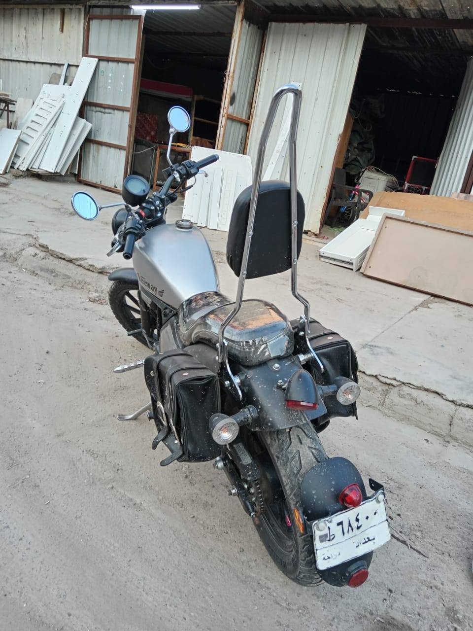 سلام عليكم.. مرقم بغداد موديل ٢٢.. بنلي كيواي ايطالي
للبيع او مراوس بدايون ادفنجر
كفالة عامة
رقم وسنوية بغداد مشروع وطني
محرك 202 cc
بريكات أمامي وخلفي ديسك
نظام قيادة أيطالي الاشاير كل جهة تشغيلهة من جهتهة
جنط صفاح (ذني تزويد ميجن من الشركة) بالعافية
رجوة خلفية(هاي هم تزويد) بالعافية
لايت زنون عالي ناصي داخل المازدة بدون تحوير وتخريب الشكل
دراجة خير من الله شلعة ومعدل يشك الكاع
مكاني الاعظمية
للأستفسار /***********
