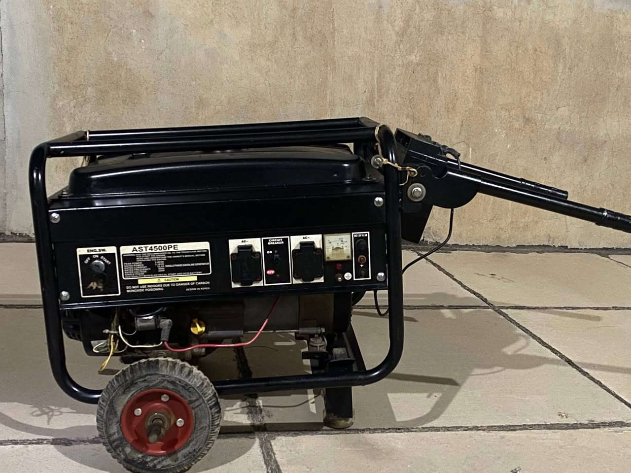 السلام عليكم متوفر مولد   ASTRA4500PE. (15.4) امبير
نظيف جداً السعر 250 عنوان جلولاء 

***********
