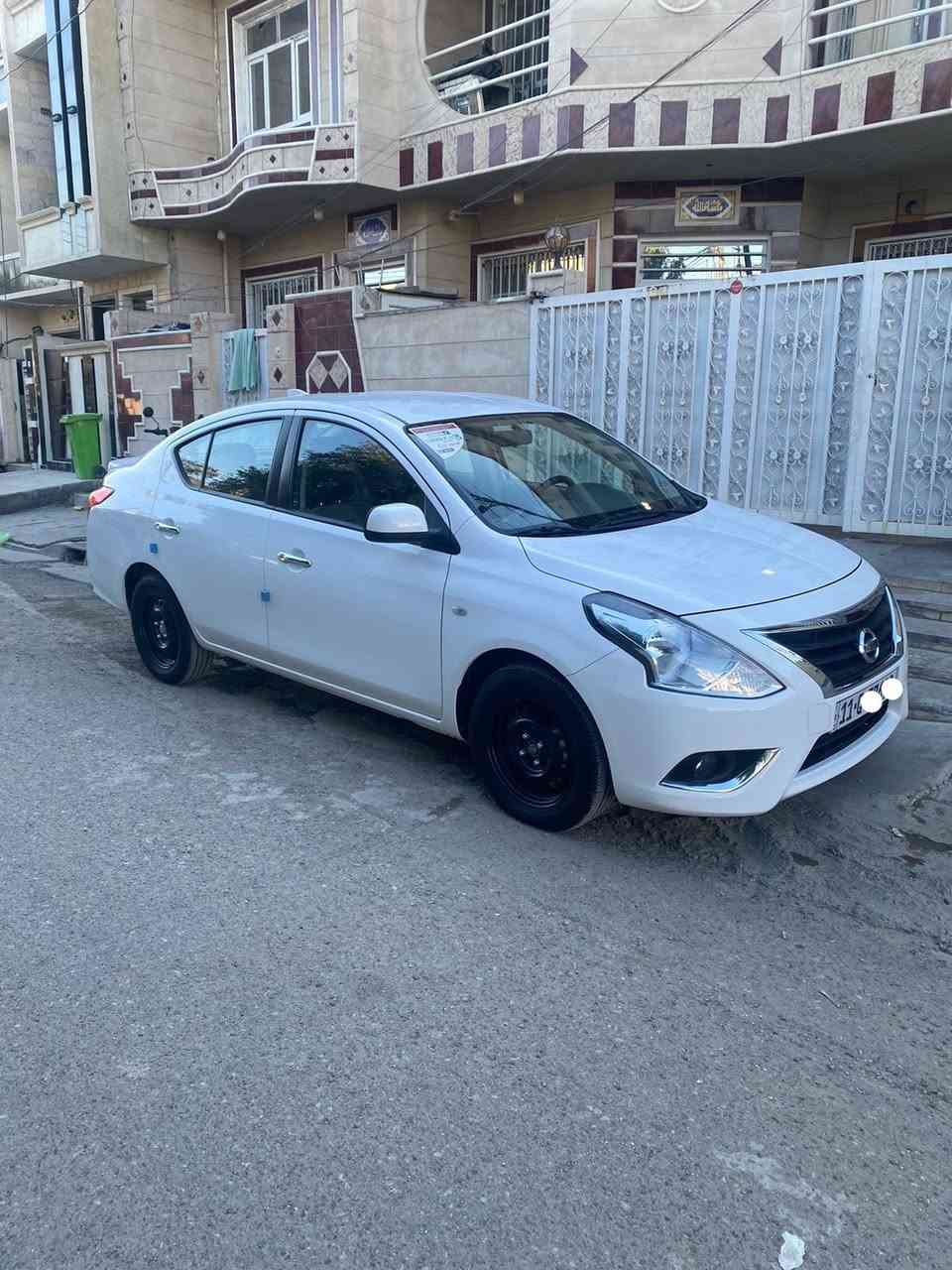 سني هندي بليته زركه 2024
ماشيه 25 الف 
مكفوله من الصبغ والبارد والتبديل
 بيها فقط شخط بسيط موضح بالصور 
137 ورقه وبيها مجال بسيط 
مكانها بغداد / حي الجامعه ***********
