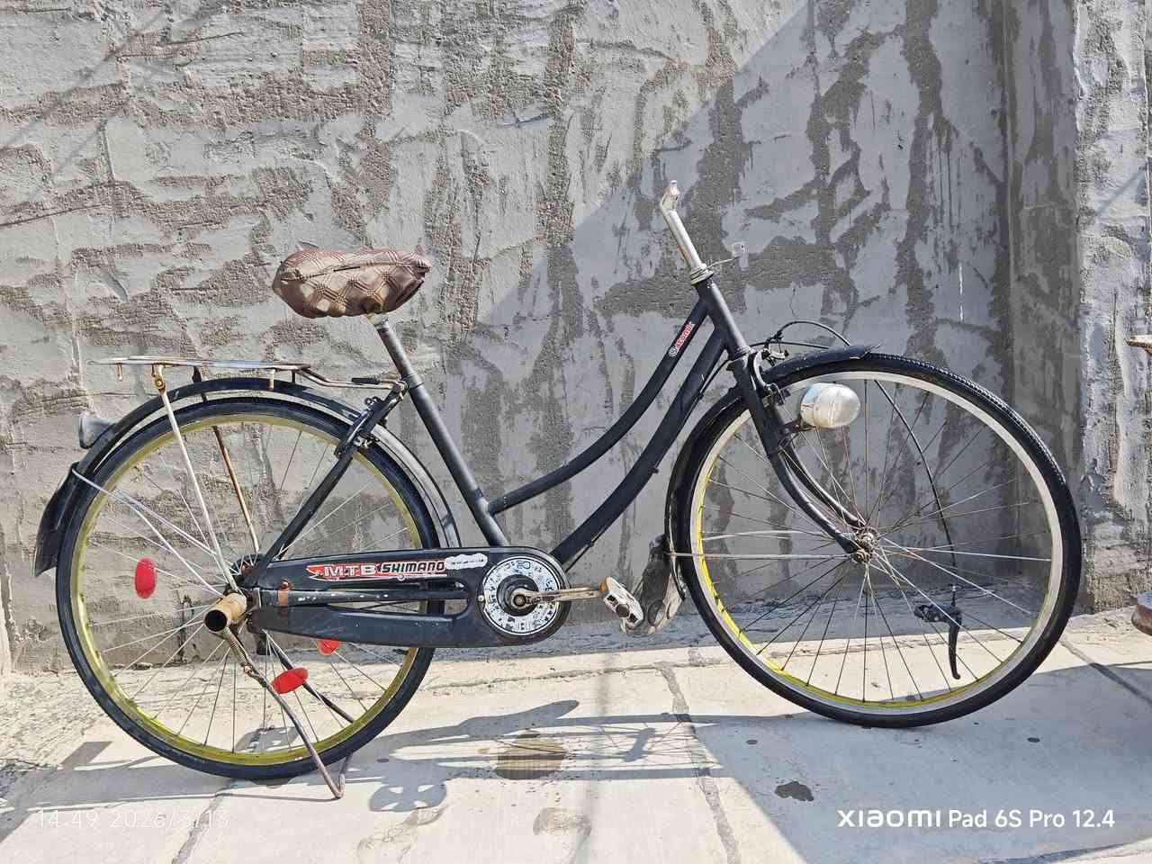 السلام عليكم. بايسكلات حجم 26 للبيع.. الابيض يحتاج بس حلقه زنجيل سعره 40 وبيه مجال. والاسود يرادله فقط رگبه وسعره 80 وبيه مجال. والاخظر مابيه اي شي 70وبيه مجال. مكاني كربلاء الحسينيه العطيشي واني خادم


**إذا كنت صاحب هذا الإعلان وتريد حذفه لأي سبب، رجاءا أرسل رسالة إلى الدعم الفني**