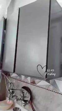 كاونتر خشب • نظيف