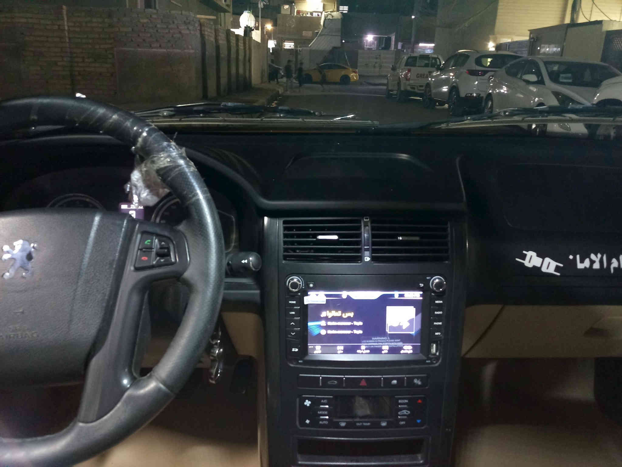 سلام عليكم بيجو ٢٤ استلام ٢٥ مشية ٢٨ دوشمه السياره  خير من الله بيه بارد شبر الباقي كفالة عامه  تجي وتشوف
المكان تقاطع درويش السيديه *********** السعر ٩٠
