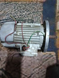 على الفحص • إلكترونيات