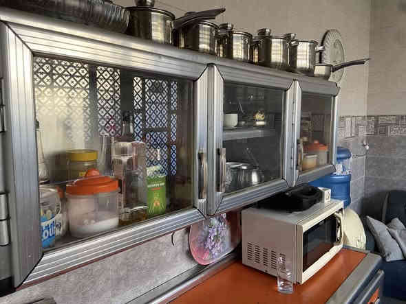 غراض مستعملة للبيع 
كاونتر وسنك وملحق نضيفات بس السنك يرادله ابواب ب140 بي مجال
طباخ أربع عيون وفرن فوك وجوة نار عالية ب80
مايكرويف شغال على جميع درجات الحراره ب40
براد شغال حار بارد وثلاجتة شغالة ب50
غسالة سامسونج بيهة عطل بسيط ب80
 مكاني بغداد ***********
