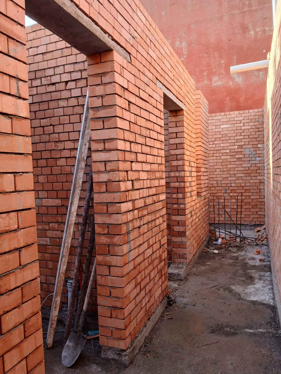 عندك بيت تريد تبني وحاير ادور خلفات درجه اولى 😕
اوكف 🤚اليوم انت لكيت افضل خلفات بناء من الفلوجه عملنا في  بغداد شغل درجه اولى استلام مهندس وزن مضبوط البناء ينبني على المساطر تنضيف الموقع ان كان طابق ثاني او اول #كروب_خلفات_بناء_الانبار  يتميزون دقه في العمل مصداقيه في الموعد سرعه في الانجاز احترافيه في العمل خلفات اكثر من خلفه #مصداقيتنا_سر_نجاحنا
هذ الصور هيه ل اعمالنا نحن لا غيرنا
***********  ***********
