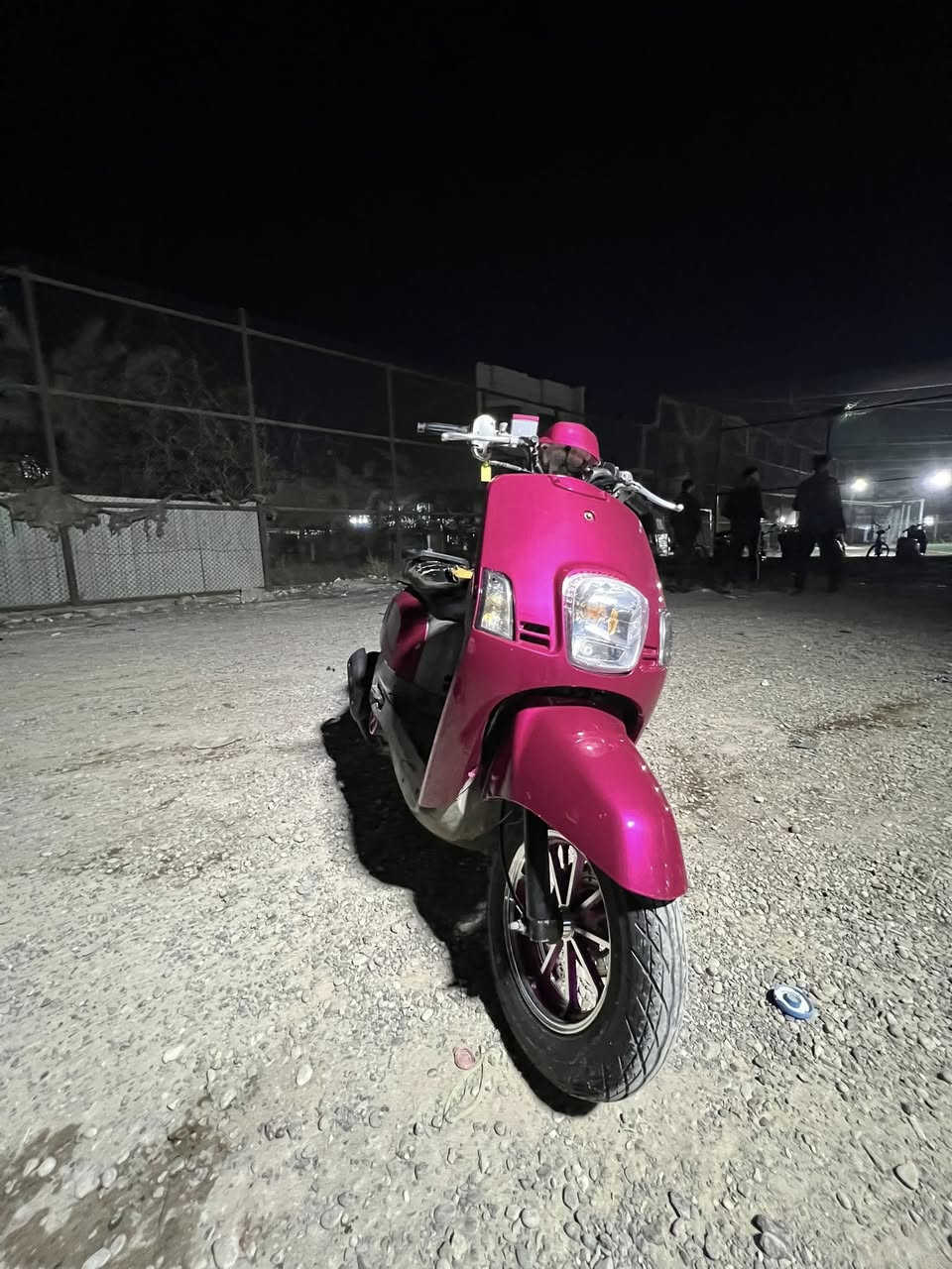 بوليس للبيع
دراجه نضيفه ما ناقصه أي شي تزود كرزي 
دراجه سلف هندر نكره 
مكان بغداد شهداء البياع 
السعر 550وبيهه مجال 
الرقم ***********
