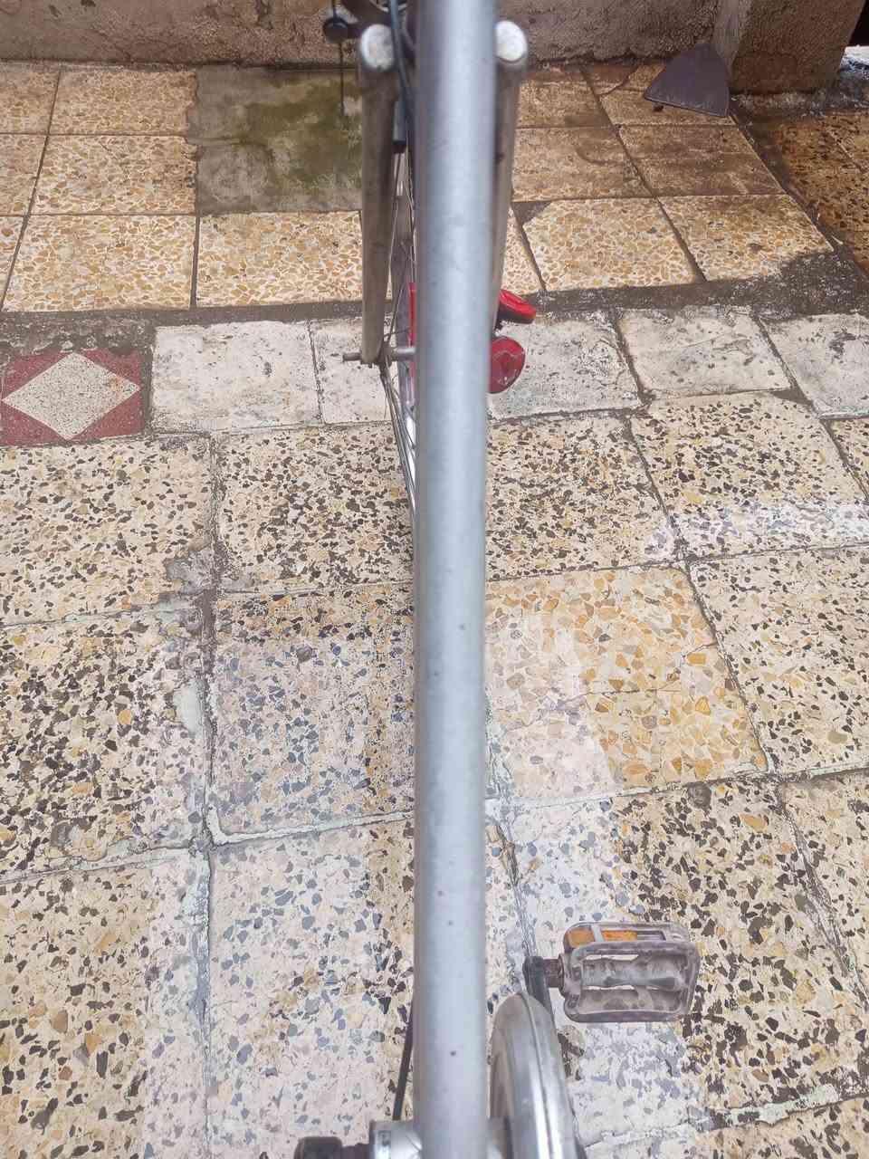 السلام عليكم بايسكل للبيع السعر 55 بي مجال للطيبين مكاني موصل حي صدام الشراي يراسلني على هاي الصفحه او يخابرني على هذا الرقم ***********
