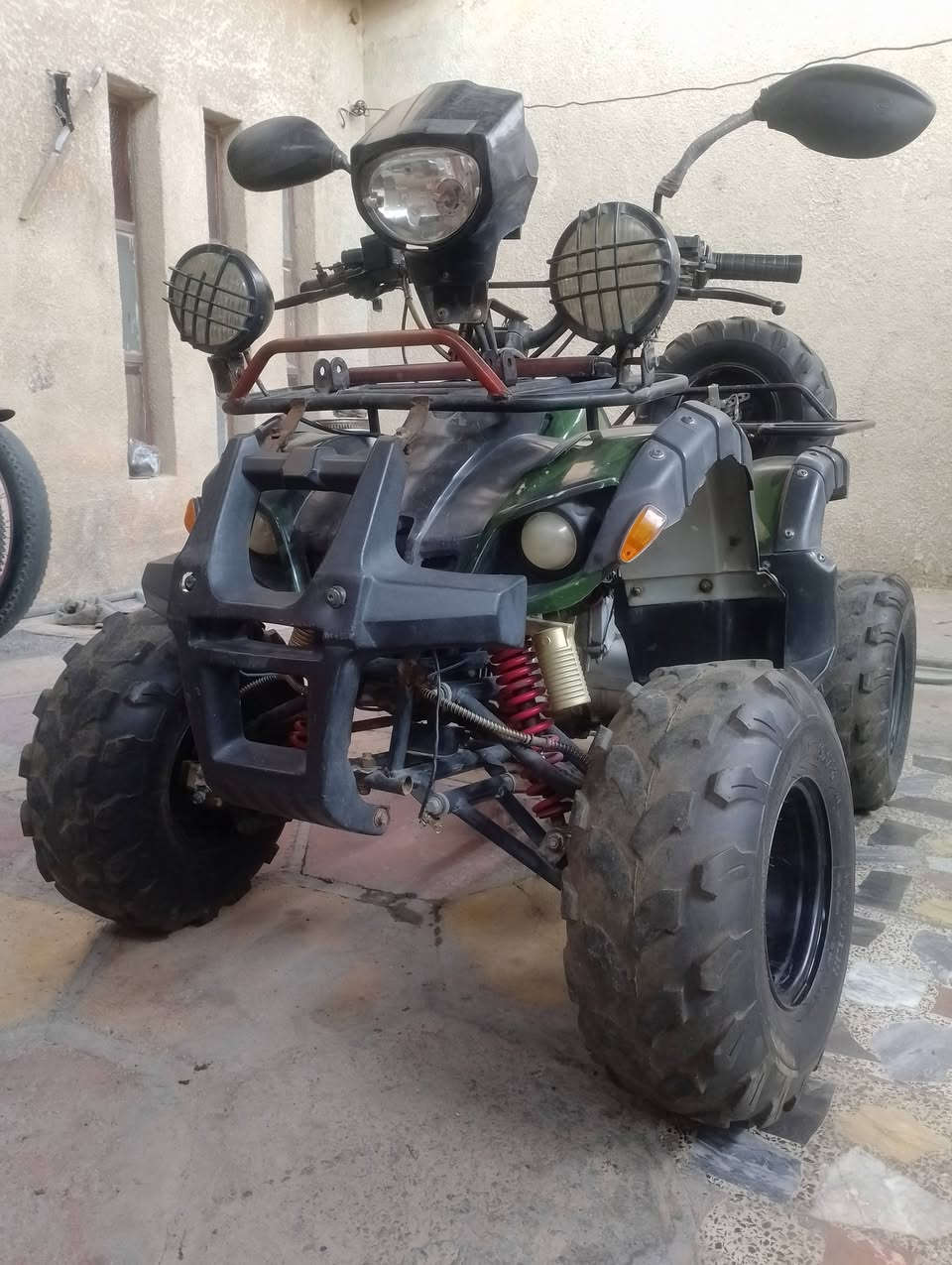 دراجه رباعيه السعر(700)وبيها مجال
CC  125
كير ومكينه وكهربائيات كلها نضيفه وجاهزه
مكان  حي الجهاد
رقم  ***********
