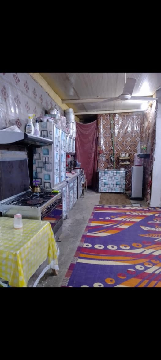 سلام عليكم بيت تجاوز في الكماليه شارع البدالة  قرب ابو مشتاق  ابوتفصيخ مراسله علا الخاص او رقم الهاتف *********** المساحه 145البيت على جديد كاشي السعر  35
