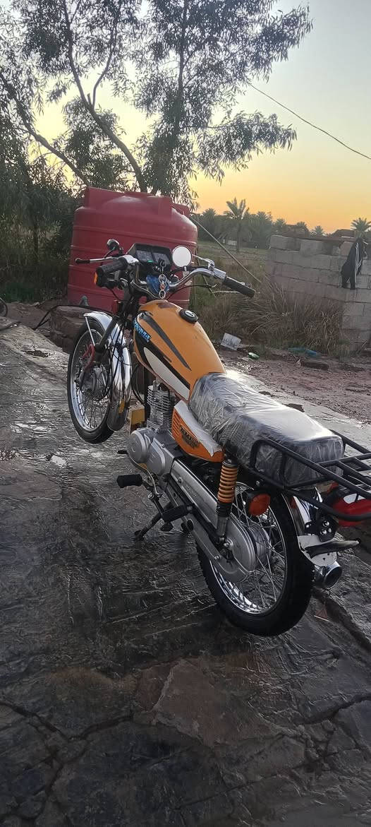 سلام عليكم دراجه نامه اصلي شلامجه كله ابلادي 22 وكيل نوار الباشا السعر اب مليون و100وبيه مجال  العنوان دوانيه سنيه ***********
