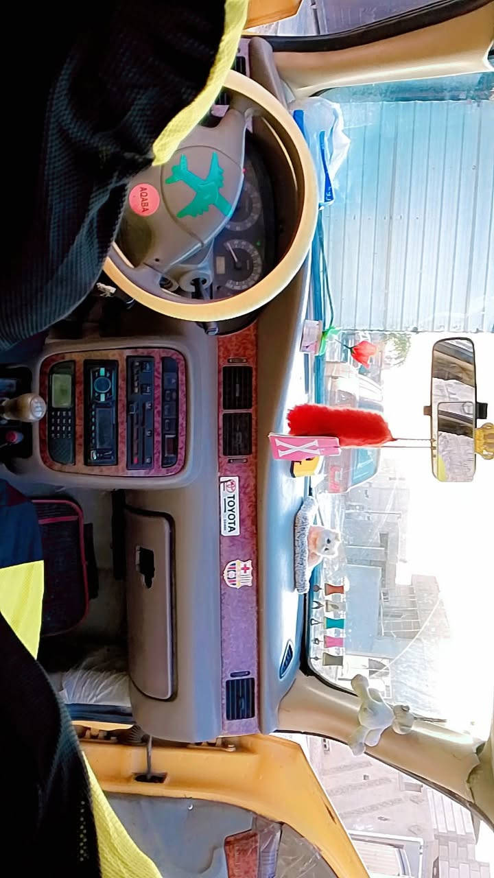 سلام عليكم سمند 2011للبيع مكينة وكير فول تبريد شغال الاوراق كلهن كاملات من بطاقة بانزين لحد السنوية سنوية بأسمي علبصمة اجيك سنوية تنتهي 2027للاستفسار اكثر الاتصال /*********** السعر(33) وبيها مجال بصيط
