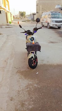 ار 9 • خمس بطاريات • شحن