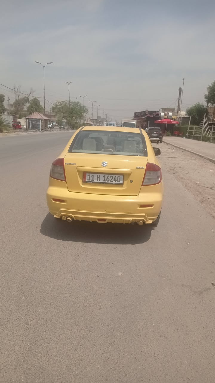 السلام عليكم للبيع سيارة سوزوكي sx4موديل2011وارد أمريكي بأسمي مصفره هيئه وغرامات بدون حادث گير عادي السعر 45وبيها مجال الإتصال على الرقم واتساب ***********
