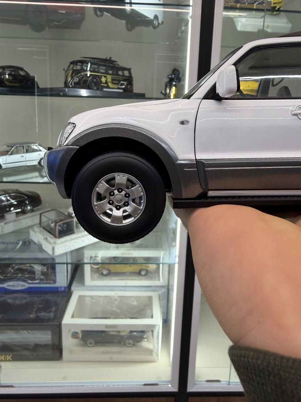 Mitsubishi Pajero
1/18 
Brand/ YC MODEL 
🚛یوجد توصیل کل محافظات عراق 🇮🇶


**إذا كنت صاحب هذا الإعلان وتريد حذفه لأي سبب، رجاءا أرسل رسالة إلى الدعم الفني**