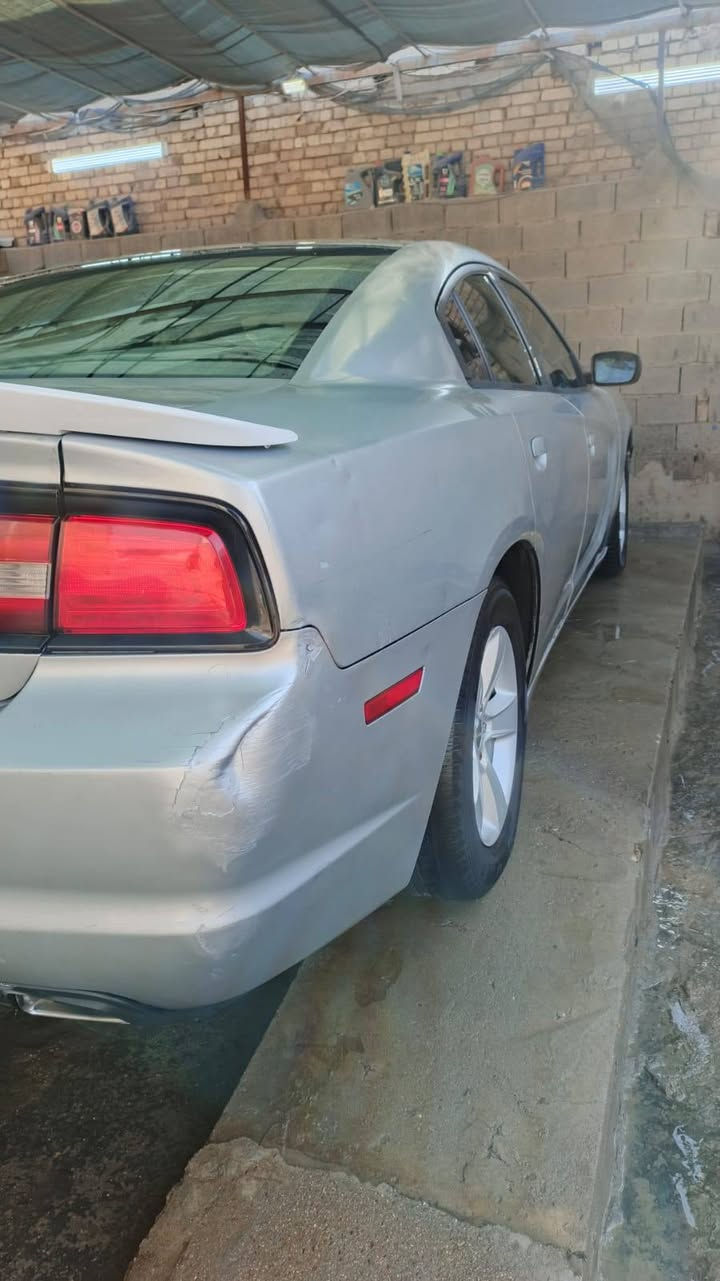 السلام عليكم جارجر 14 سياره لون رصاصي ومغلفه كله رصاصي نفس الون سياره كفاله عده الكص جنطه متومه شرط حاسبه مكينه كير حداديه تبريد كله وضع شركه مكينه 3600 طخم تاير هسه شاده سياره ربع ما تصرف عليه مكاني ميسان بيع او مراوس بحديث ***********
