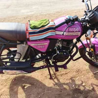 دراجه للبيع موديل2023صارله شهر من طالعه وكيل اوراق سكنر مكينه200 سعر 1...