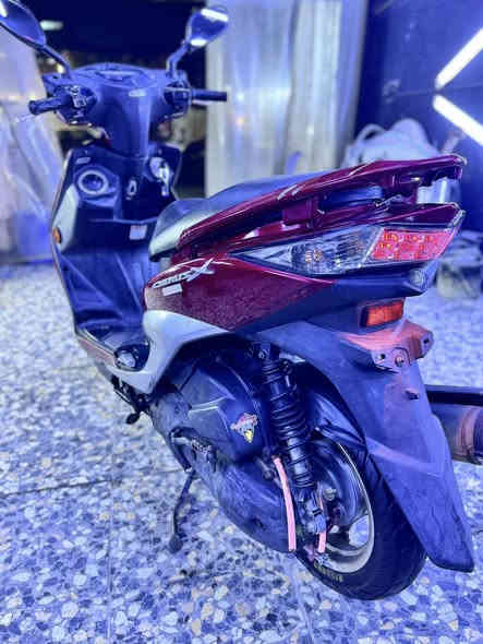 سلام عليكم سكنس لد حديث  بيه تزويد يدات بريك وقطره وقبق افلاوين وفراك وقبق جوزه كلجات كلش قويات  وقباقه مال كور وبيه لايت زينون 55  الف  واشاير لد المكان كراده  ***********  السعر 1500 وبيه مجال كلش قليل
