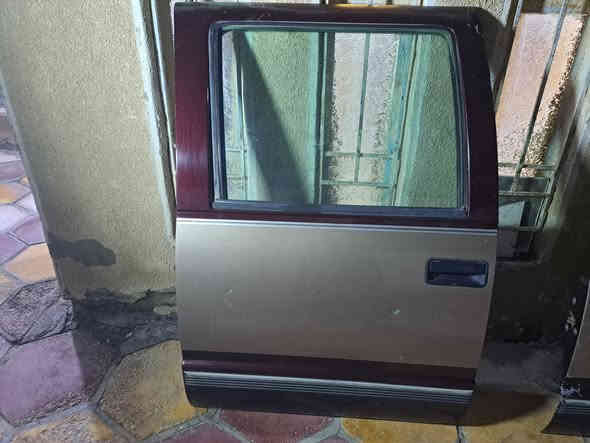 للبيع أبواب بهبهان تخم كامل بدون صبغ *********** ناصريه
