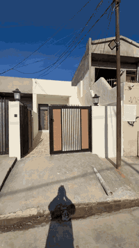 دار للبيع 
مساحة 125 متر 
فول سيراميك بناء حديث صفر مامسكون
غرفتين نوم مع هول استقبال مطبخ صحيات 
الموقع بنجاعلي 
قرب سوك 
سعر مناسب 
استفسار 
***********
***********
