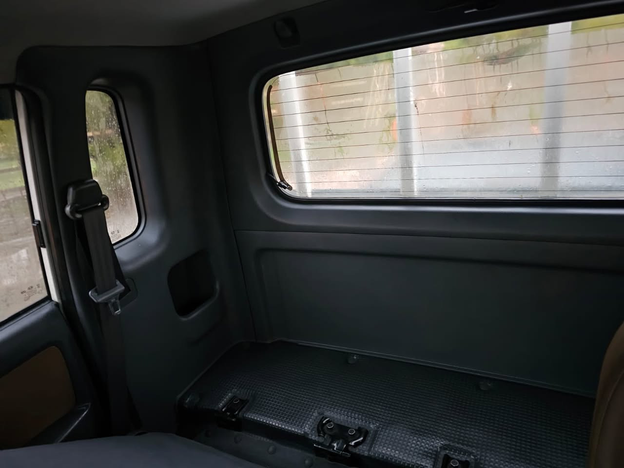 🚗🔥 للبيع كيا بنكو حمل 2022
كيا بنكو حمل موديل 2022 بحالة ممتازة جدًا، سيارة نظيفة وجاهزة للشغل مباشرة 👌
🔹 اللون: أبيض
🔹 الوقود: غاز بلادي
🔹 الحالة: فول وربع
🔹 الملكية: باسمي (تحويل مباشر)
🔹 المحرك/الكير/الصدر: مكفولة وما مفتوحة أبد
✨ المواصفات:
رادار أمامي
تحديد مسار
مثبت سرعة
توقف ذاتي
تبريد وتدفئة بالكشن
تدفئة بالستيرن
تدفئة للجامة الخلفية
مرايات شفط
داش كام بلادي (تصوير صوت وصورة داخل وخارج)
تجوة رأس متحركة
داخل جلد مشمشي
دشبول كاربون بلادي
مانع انزلاق
حساسات خلفية
اربع سماعات داخليه 
لايت تلقائي بلليل يشتغل وبالنهار يطفي 
تبريد بيانو ابو الشاشه 
قفل سبير بلادي
💰 السعر: 182 ورقة وقابل للتفاوض البسيط 
📍 الموقع: الأنبار – الفلوجة
📞 للتواصل: ***********
🔥 ملاحظة: السيارة نظيفة جدًا ومناسبة للشغل، فحص على كيفك
