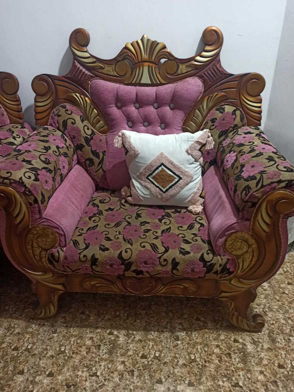 السلام عليكم
تخم للبيع السعر 450 او بي مجال.المكان في الحله قضاء النيل.للاتصال ***********
