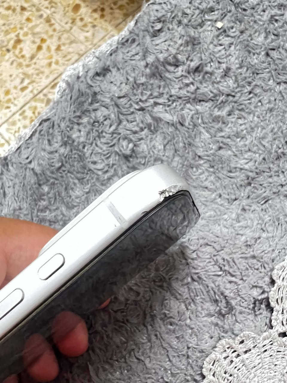 ايفون 17 برو ماكس ايسم بطاريه 100 ذاكره 256 الجهاز مبدل شاشه اصليه مكاني نجف حي الوفاء رقمي ***********  سعر الجهاز 1325 وبي مجال بسيط لحد يكسر بل جهاز بس الشاشه متبدله ب400 الف
