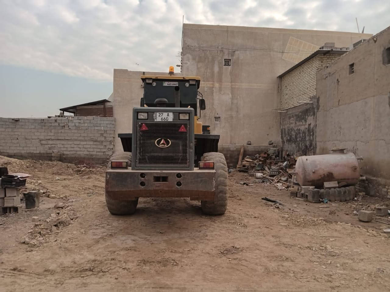 السلام عليكم البيع شفل يلجي حجم 46 موديل 2012 رقم ذي قار بسمي سنويه ل 31 شفل جاهز العمل مابي اي نقص الاستفسار عل رقم ***********  👍 ***********
