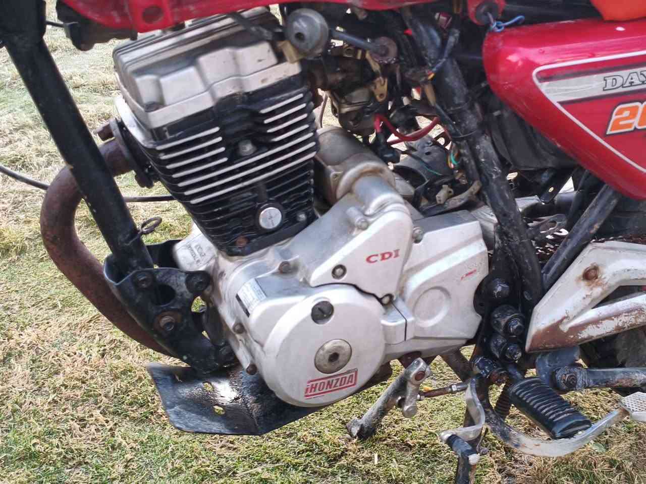 سلام عليكم اخوان دراجه موديل 16ما مفتوحه  السعر انتصل  بي واتساب ***********
