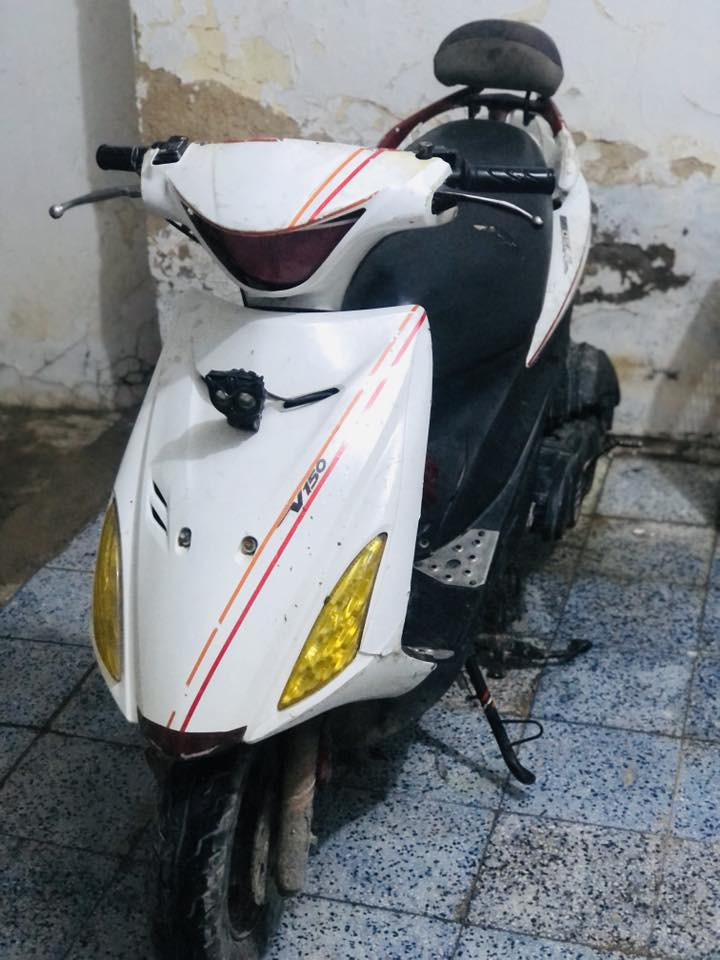 السلام عليكم دراجة ادرس حديث للبيع
دراجة كلشي مبدل جديد بيه تجفيت كامل +سنجيل ضاغطة سنجيل مساطر جدد قبق هندر كامل جديد + سلف +تايرات جدد سنجيل اويل بم جديد بلك جديد عقل جديد تاينمو جديد والعباس كلهن مبدلهن جدد عمرتها ع ايدي بس السنتر اختلف صار يومين طافية تجي تضبط السنتر اشغلة واتروح ابيع كوم حديد قفل قفل قفل ١٢٥ التفيدة بالخدمة مكاني واسط الحي ***********
