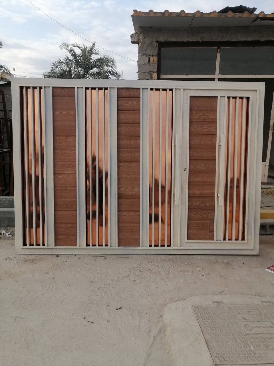 سلام عليكم اخوان باب سلاية تفصال جديد تلاثه متر وارتفاع مترين العنوان ذي قار كرمة بني سعيد السعر ٥٧٥ الف وبيه مجال رقم ***********
