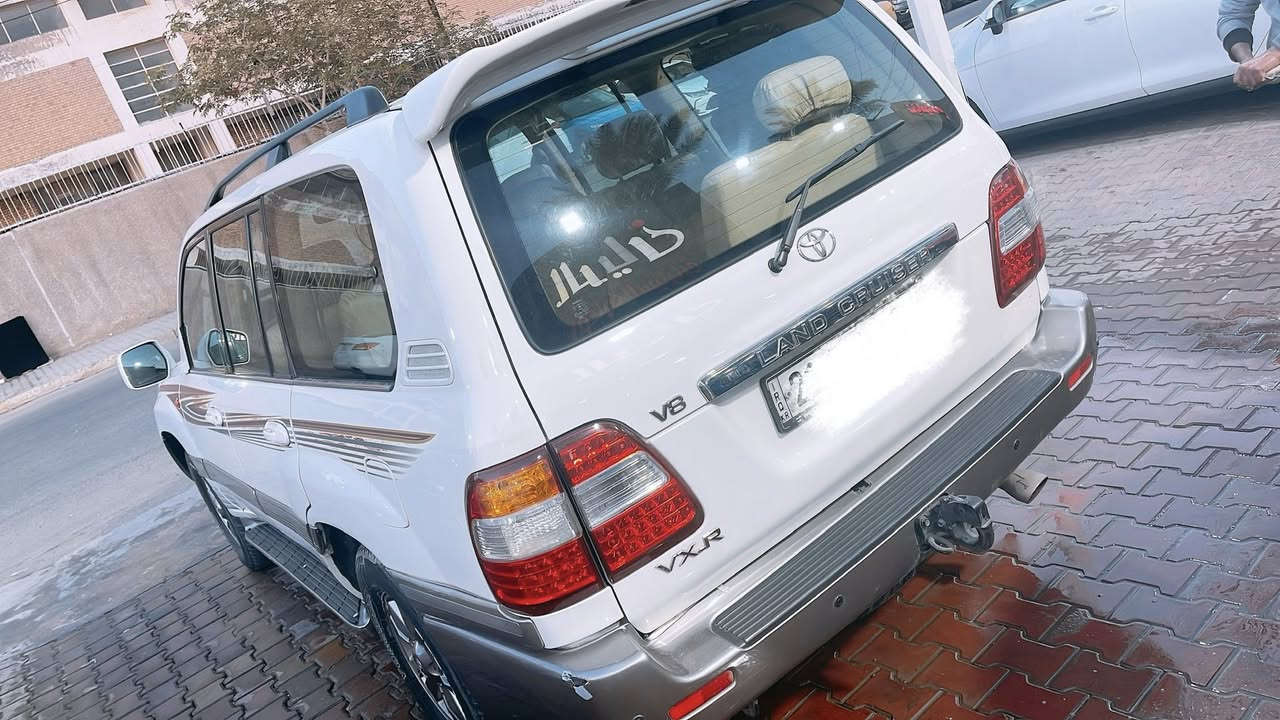 لاند كروز 2005. Vxr. فول مواصفات
محرك 8 سلندر  جكات كشنات جلد كهرباء 

امامية استيرن كهرباء ثلاجة 7 راكب تبريد 3 

قطع تحكم استيرن فور ويل سلايت فتحة دبل 

تانكي محرك بلاد ممفتوح بيها صبغ جاملغ 

وبنيد وشويه بالصندوك رقم شمالي باسمي 
 
السعر 160 

***********
