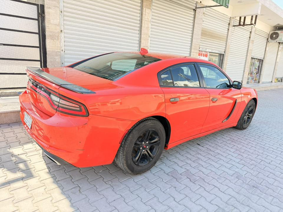 جارجر اصل 2016 (مرمزة) 2020 ، رقم بغداد
فول مواصفات
لون مميز
بصمة 
فتحة
تشغيل عن بعد
كاميرا خلفية
كشنات تدفئة وتبريد
ستيرن تدفئة
الداخل لونين اسود وابيض
ماشية 132 الف كيلو
حادثها موضح بالصور
جاملغ ايسر فقط مبدل 
وداخل العراق جاملغ خلفي عالبارد
وايرباكات طاكة

السعر / 15،400 $
الموقع بغداد / رقم الهاتف ***********
