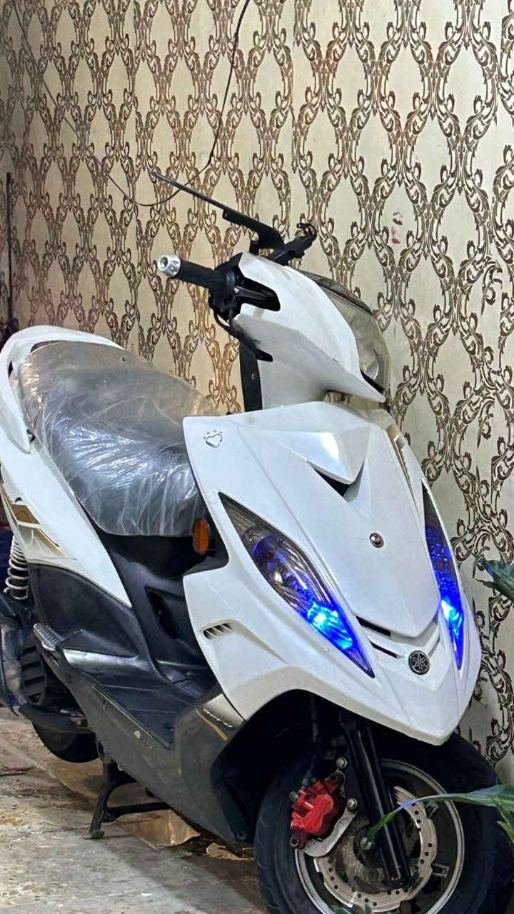 جيتي ار للبيع نضيفةمال جناي المكان الحرية كهربائيات كلها شغالة اكلوباتها كلها شغلة دراجة اي نقص مابيها جديدة ومحافض عليها سعر راسل خاص وتدلل


**إذا كنت صاحب هذا الإعلان وتريد حذفه لأي سبب، رجاءا أرسل رسالة إلى الدعم الفني**