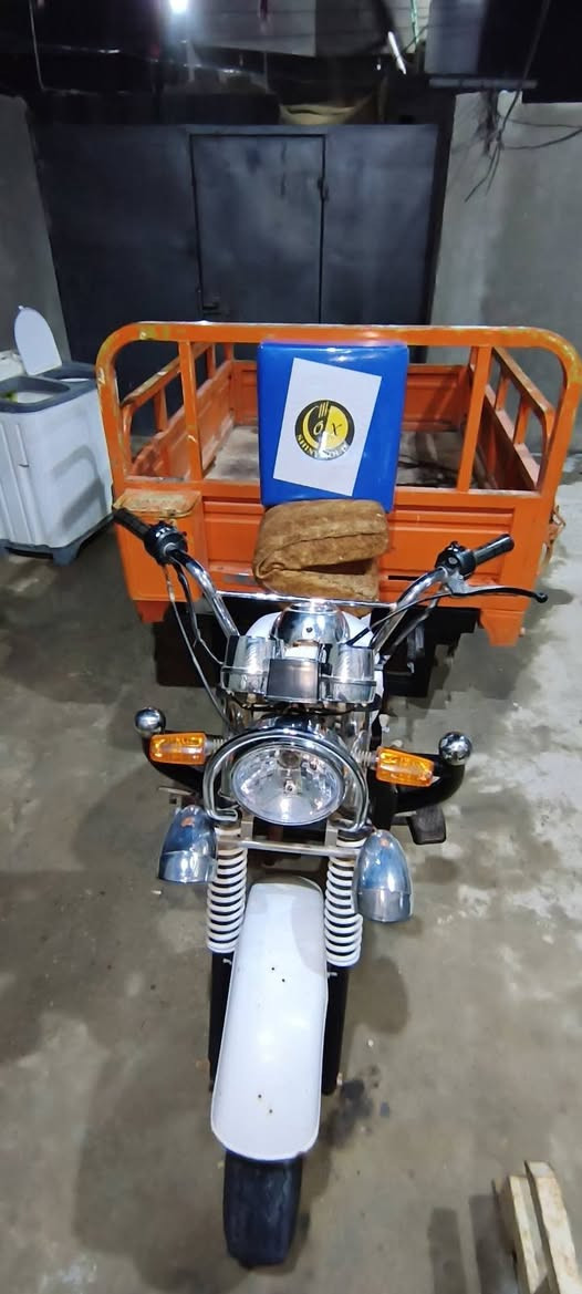 السلام عليكم
ستوته موديل 18  وصولي اوراق ستوته جاهزه من كل شيء ما اكذب عليها ربع دينار تعمير 26 من الطول للطول صار له شهرين من معمره   
والشراي خدمته ينتصل على هذا الرقم ***********
ما متواجد على الفيس 
مكاني ناصريه سوق الشيوخ
