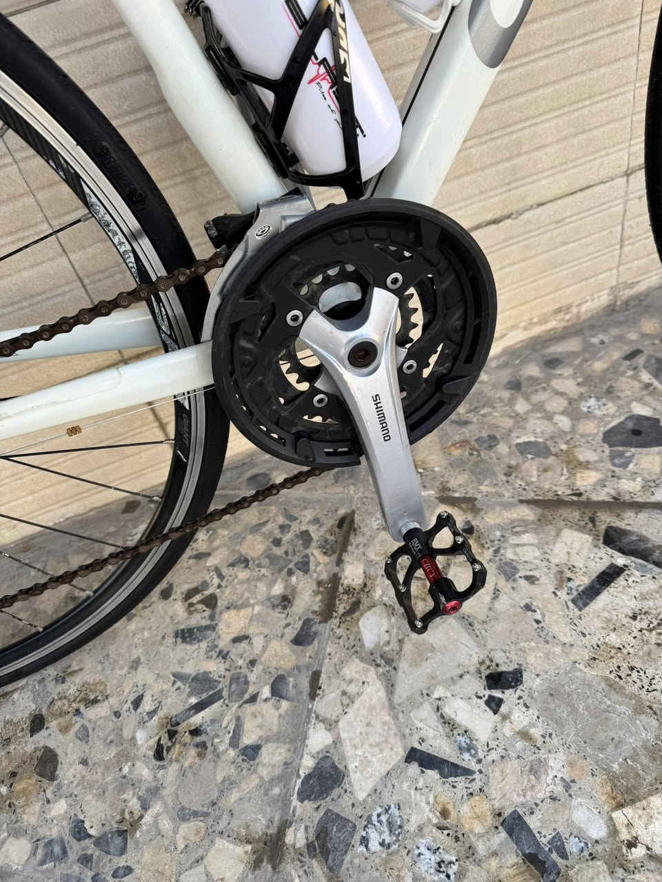 السلام عليكم بايسكل  c700 للبيع
الماركة جاينت ياباني 
الحجم 28
كامل مكمل أي نقص ما بيه 
العنوان بغداد الزعفرانية 
السعر 270
الرقم ***********
