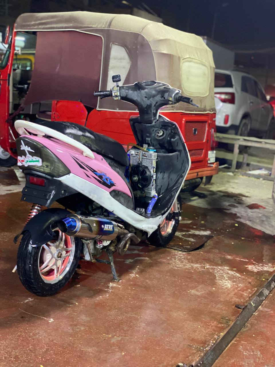 سلام عليكم شباب دراجه ماكس عدله البوشه63 دراجه مزوده كمله  السعر ملون وبيه مجال الحب يناضل ***********
