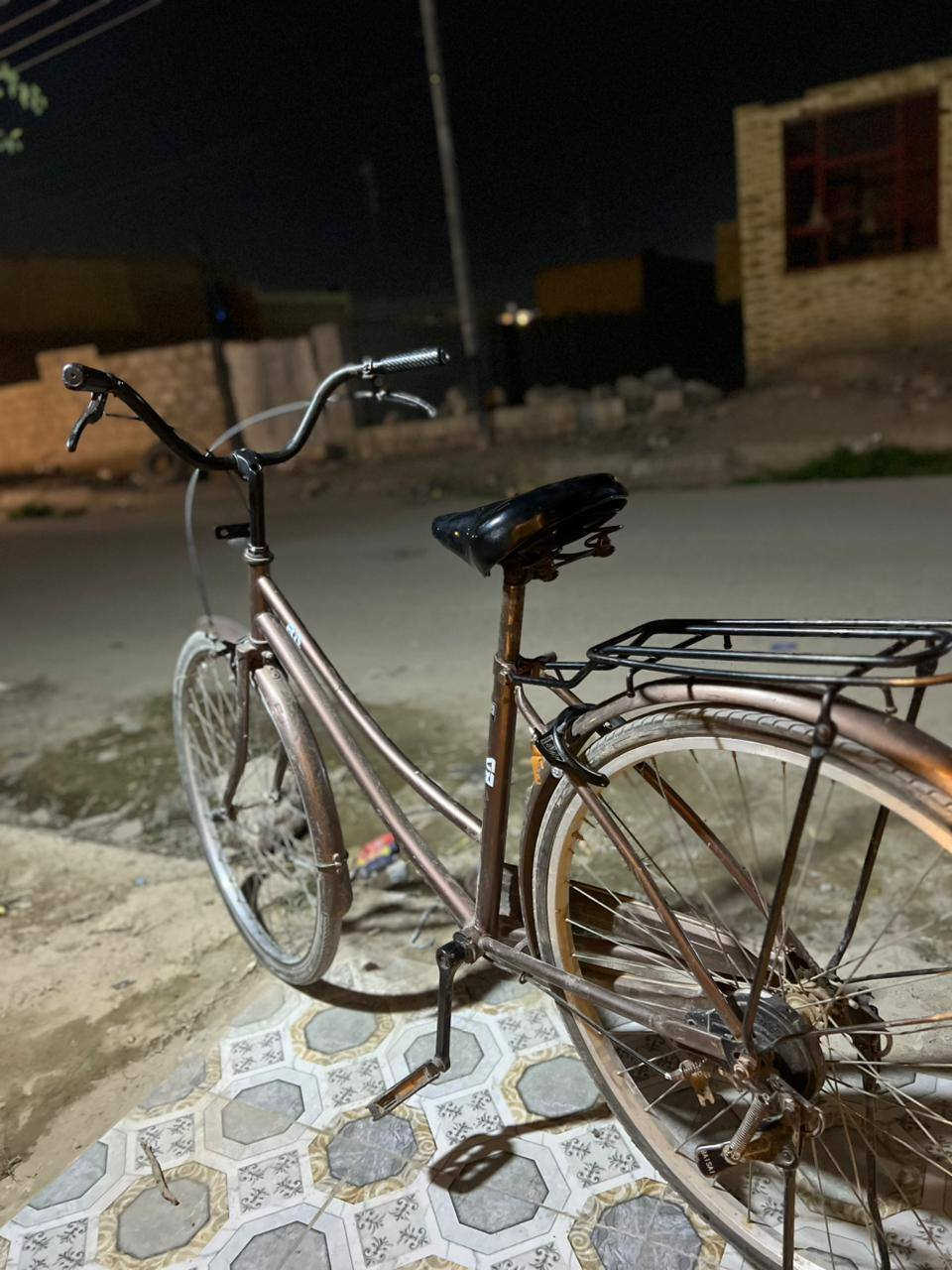 السلام عليكم ورحمه الله وبركاته اخواني الكرام توفر عدنة بيسكل BDموديل2016بي جرد قليل ومبدل ويل 2010  خواني لعزأ شراي راسلني خاص مو شراي لا تعبنة هاذا لرقم بي واتساب788 323 1398 العنوان قضأ الشطرة حي الزهور ✋🏼


**إذا كنت صاحب هذا الإعلان وتريد حذفه لأي سبب، رجاءا أرسل رسالة إلى الدعم الفني**