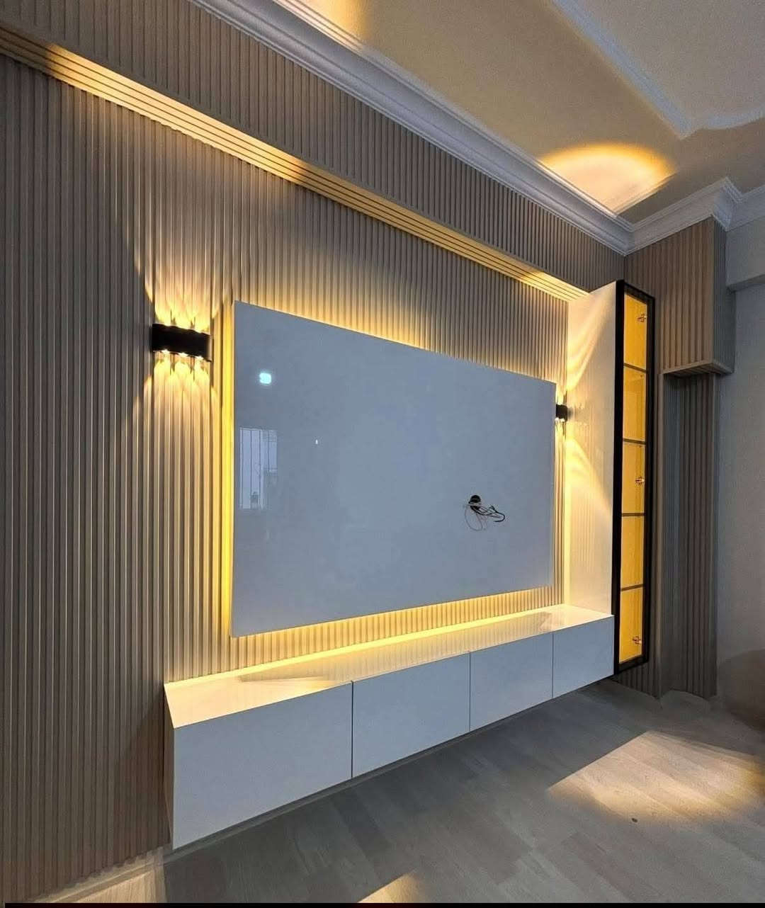 #الأناقه لديكورات .. سقف وجدران بيتك ماخذه رطوبه ؟ وقديمه  ومو تمام ومحتار ؟ لتحتار ويانه راح اشوفه غير اجمل واحدث الديكورات ظيف لمسه انيقه وجميله لبيتك خلي ظيوفك اشوف الترتيب والجمال 
(عمل طويريج كربلاء) ***********
0787772306
