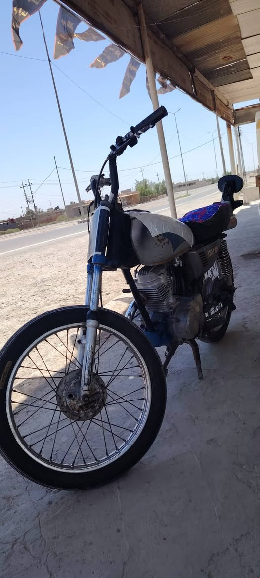 دراجه للبيع مكينه تخبل نهضه ومعدل فول شاصي نامه شلامجه دراجه جاهزه سعره 300وبيه مجال شراي يتصل او وتساب ***********مكاني جبايش
