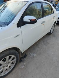 عندي جيلي ال بيع مديل ١٣سياره جديده رقم قادسيه نكليزي ال شراي يتصل عل ...