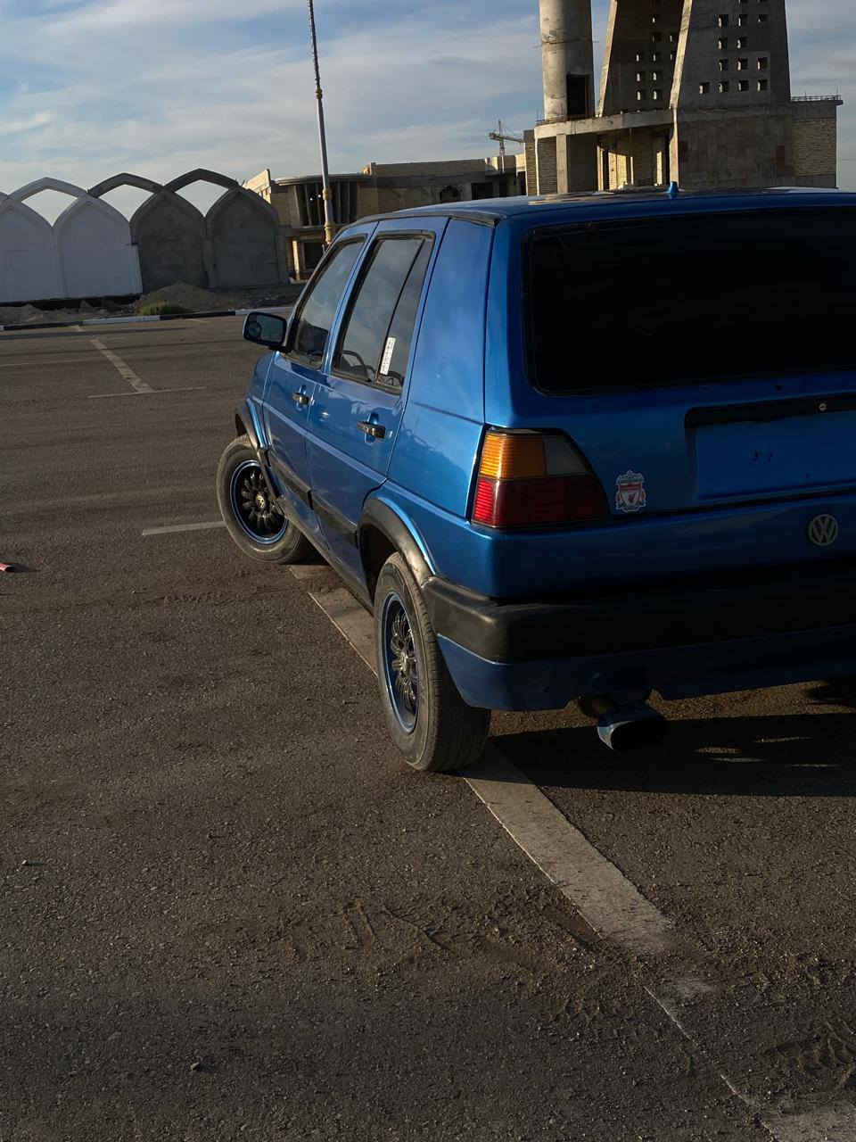 السلام عليكم كولف للبيع موديل1991 رقم كربلاء انكليزي باسمي سنويه لل27 السياره جاهزه كير مكينه1800 حداديه كهربائيات تخم تاير مصبوغة عام للجماليه بدون ضربه ولا خياس السعر 35. للاستفسار ***********  مكاني كربلاء
