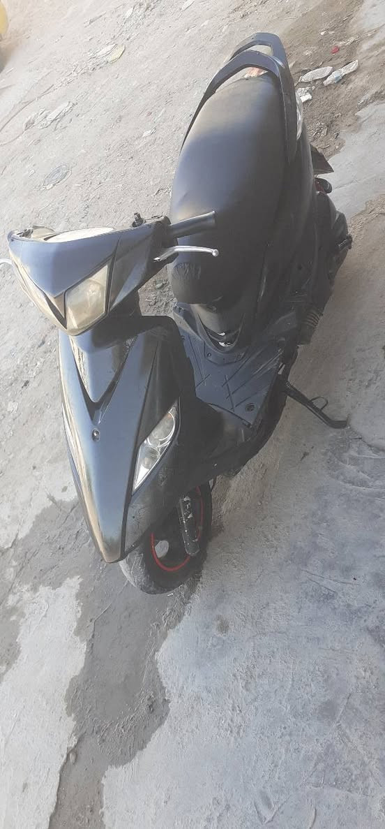 سلام وعليكم دراجه ثعلب سلف هندر كهرباته كله شغاله مكينه ناعمه شلع معدل دراجه كله بلاديه أوراقه كامله مكاني غزاليه سعر ٣٠٠شراي يخابره ***********
